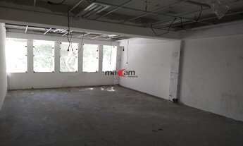 Imagem 5: Itaim Bibi: Prédio com 3 pisos, elevador, banheiros, cozinha com 1000m² de área construíd