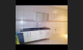 Imagem 4: *Vendo casa direto com a proprietária*