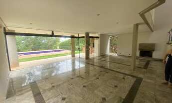 Imagem 3: Casa de condomínio para venda possui 400 metros quadrados com 4 quartos