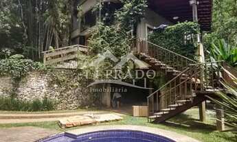 Imagem 6: Ótima casa no Bingen, 4 quartos, sendo 3 suítes garagem 4 carros próximo ao pórt