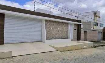 Imagem: Belissima Casa de 03 Quartos a Venda no