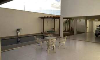 Imagem 3: Casa de 275 m2 no centro de Gurupi com 4 suítes