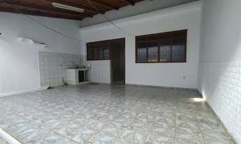 Imagem 2: Ótima casa com 02 quartos