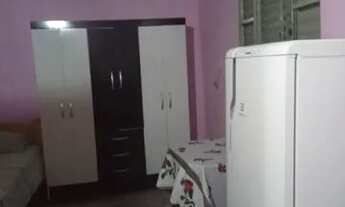 Imagem 2: Quarto mobiliado