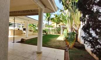 Imagem 2: Casa de condomínio para aluguel e venda tem 370 metros quadrados com 4 quartos