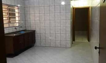 Imagem: Aluga-se casa 2 cômodos grandes