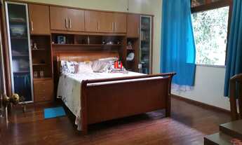 Imagem 4: Vendo Casa Duplex 655m²/ edícula/piscina/sauna/lote 1.600m²/ Parque das Laranjeiras!