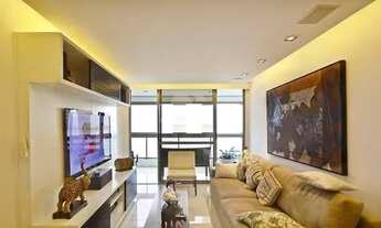 Imagem 7: Apartamento para aluguel e venda com 158 m² com 4 quartos