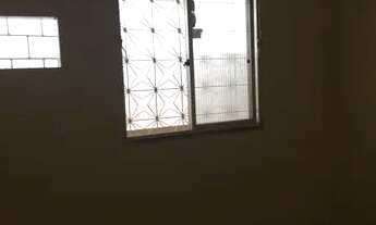 Imagem 3: Alugo em Bento Ribeiro, casa de vila, 1 quarto, varanda, perto comércio e transporte