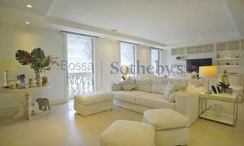 Imagem 4: Apartamento com planta circular na quadra da Lagoa Rodrigo de Freitas