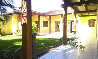 Imagem 4: Casa à venda em frente a praia para Hostel