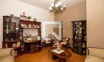 Imagem: Casa para Aluguel - Floresta, 4 Quartos