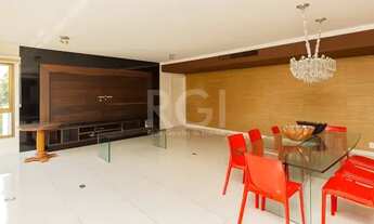 Imagem 3: Apartamento com 150 m² privativos, localizado no bairro Auxiliadora em Porto Alegre/RS