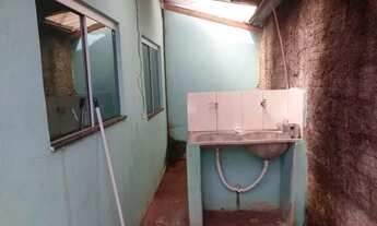 Imagem 5: Alugo uma casa para casal no segismundo pereira ,750