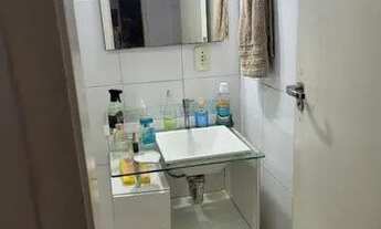 Imagem 7: Vendo condomínio Barra Sul - 2 quartos - todo reformado