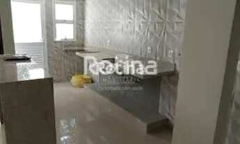 Imagem 2: Casa para aluguel, 2 quartos, 2 suítes, 1 vaga, Jardim Europa - Uberlândia/MG