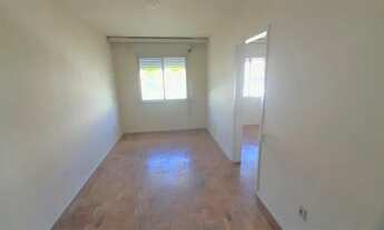 Imagem 2: Apartamento no Bairro RUBEM BERTA com 40 m², 1 dormitório, sala de estar, banheiro social
