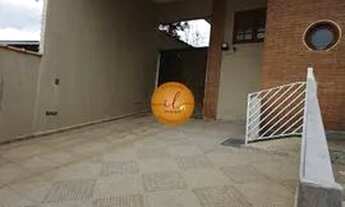 Imagem 2: JACAREÍ - Casa Padrão - JARDIM TERRAS DE SÃO JOÃO