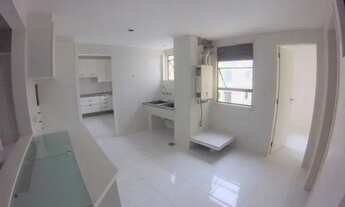 Imagem 4: Lindo Apartamento, com 2 vagas de garagem. Alto padrão na Alameda Blumenau