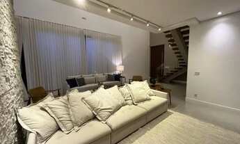 Imagem 4: Casa de condomínio para venda tem 340 metros quadrados com 3 quartos