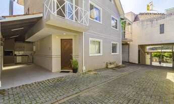 Imagem 2: Sobrado SEMIMOBILIADO com 2 quartos + ático à venda, 108 m² por R$ 525.000 - Xaxim - Curit