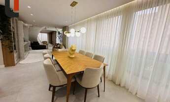 Imagem 3: Edifício Carmen - Apartamento Duplex decorado 244 m² área privativa 3 suítes, varanda gour