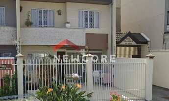 Imagem: Sobrado em Rua Padre Dehon - Boqueirão