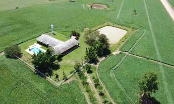 Imagem 4: Imperdível Propriedade à Venda em Quadra-SP: Sitio de Luxo na Zona Rural com 3 Quartos, 3