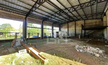 Imagem 4: Pavilhão com Mezanino e 6 Vagas no Bairro Santo Antônio