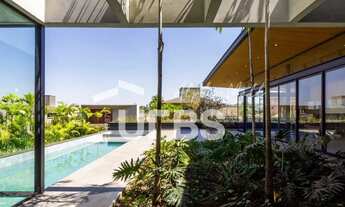 Imagem 6: Imóvel para venda possui 514 metros quadrados com 4 quartos em Jardins Munique - Goiânia