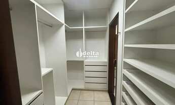 Imagem 5: Apartamento com 4 quartos sendo 2 suíte, disponível para venda no bairro Vigilato Pereira