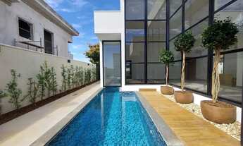 Imagem 5: Térrea para aluguel e venda possui 271 metros quadrados com 3 quartos