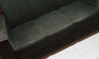 Imagem 2: Sofá preto Casa com venda por R$250