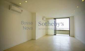 Imagem 2: Apartamento com vista para o Pão de Açúcar e Baía de Guanabara