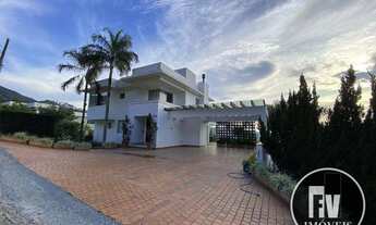 Imagem 2: Mansão com 4 Dormitórios com Piscina e Academia Privativas no Condominio Horizontal Praia