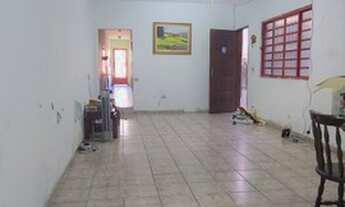 Imagem 1: Casa Ampla com 3 Dormitórios e 2 Vagas - Piraporinha