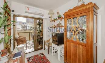 Imagem 3: Flat reformado em prédio imponente