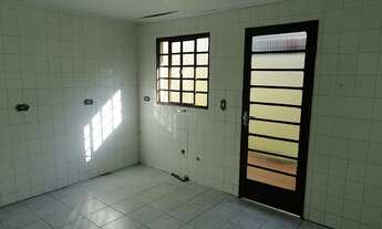 Imagem 4: Casa Residencial com 2 quartos para alugar por R$ 950.00, 76.10 m2 - FAZENDINHA - CURITIBA