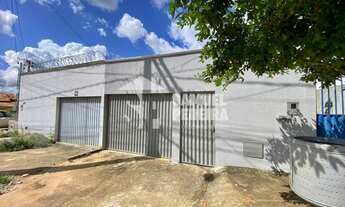 Imagem: Duas casas construídas no mesmo lote já