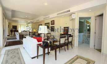 Imagem 3: Casa com quadra de tênis no Itanhangá