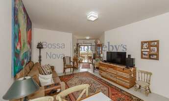 Imagem 7: Flat reformado em prédio imponente