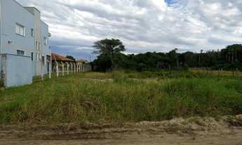 Imagem: Terreno com 375,00 m2 aterrado, distante