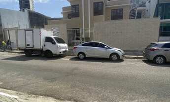 Imagem 2: Casa para aluguel possui 2000 metros quadrados com 5 quartos em Batista Campos - Belém - P