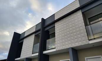 Imagem 2: Casa para venda tem 67 metros quadrados com 2 quartos em Espinheiros - Joinville - SC