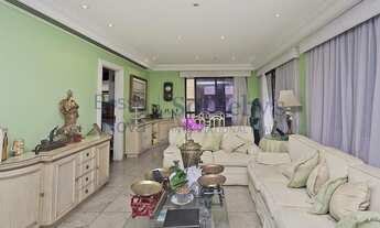 Imagem 5: Apartamento em rua arborizada