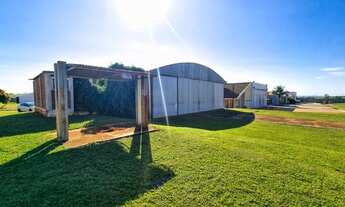 Imagem 4: Hangar para venda em Condomínio Fechado de alto padrão