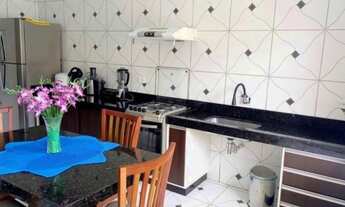 Imagem 5: Casa para venda tem 200 metros quadrados com 3 quartos