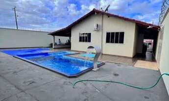 Imagem 2: Casa para venda possui 150 metros quadrados com 2 quartos em Jardim Ipê - Aparecida de Goi