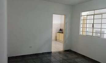 Imagem 3: Casa com 4 cômodos, próxima ao Shopping, Padaria e principais Supermercados e Atacadistas