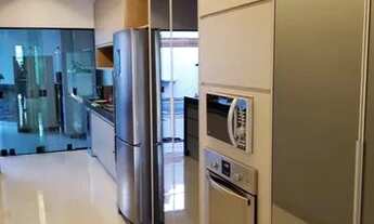 Imagem 5: Sobrado para aluguel e venda com 3 suítes, piscina, hidromassagem, próximo ao Parque Casca